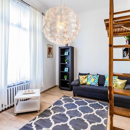 Apartament Z Antresola Przy Rynku Apartment Вроцлав Екстериор снимка
